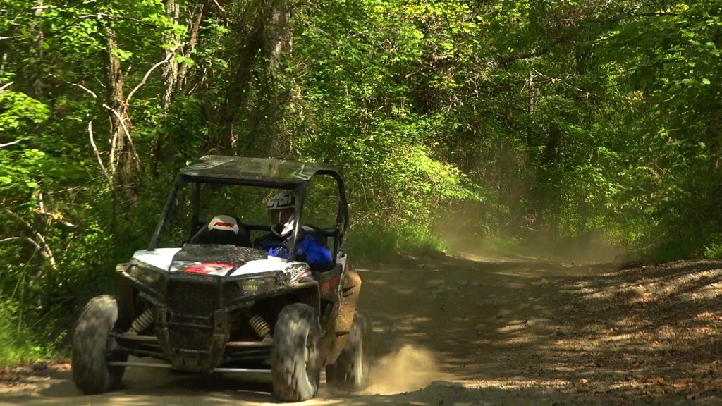 2016_polaris_rzr_s_1000_first_test_suspension_jump_landing